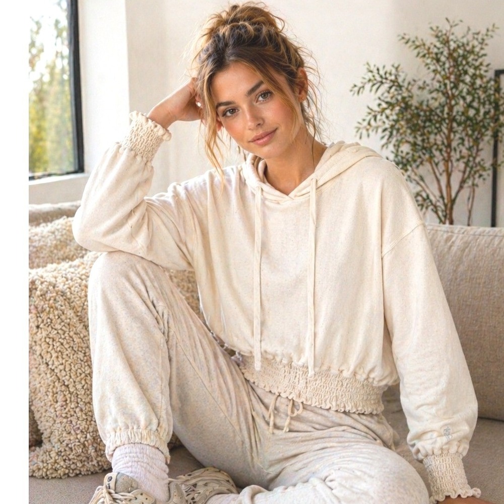 Revolve Electric & Rose Cream Cropped Hoodie Smocked Hem Boho Lounge L